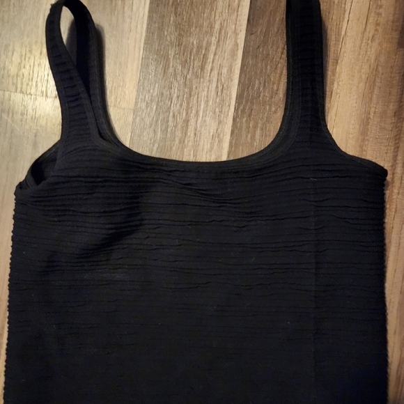 ANTHROPOLOGIE Black Ribbed Tank Size Medium - Picture 5 of 6